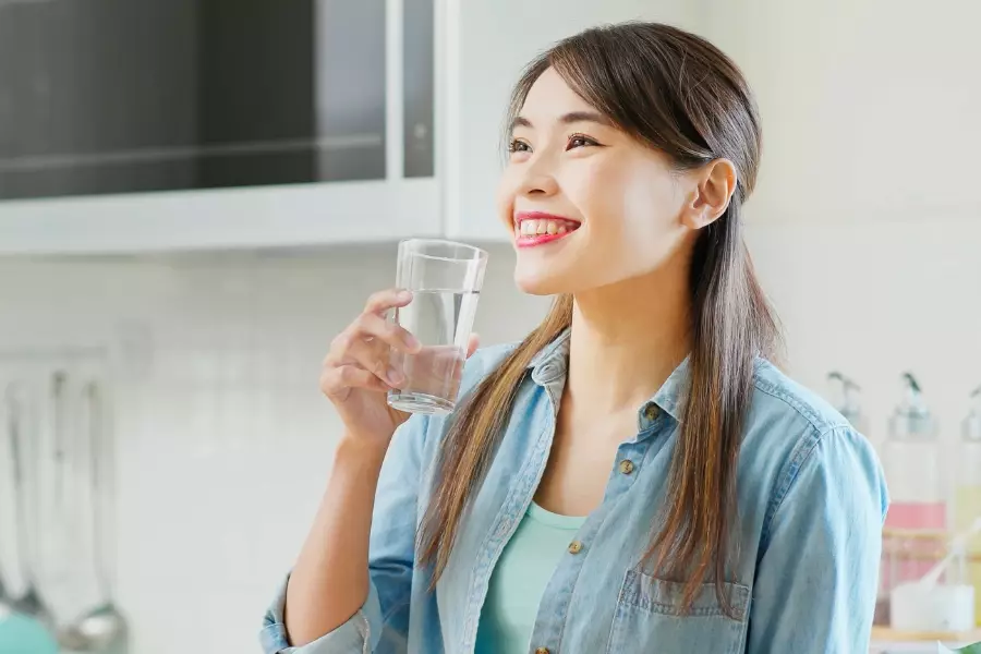 Sehat dan Glowing! Ini Manfaat Air Alkali untuk Wajah Sehat dan Glowing! Ini Manfaat Air Alkali untuk Wajah
